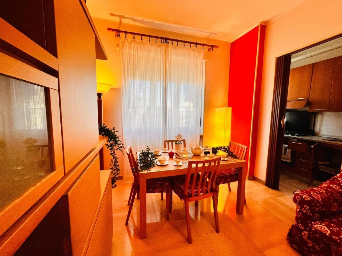 Sky Apartment A Due Passi Dalla Stazione Коленьо Екстериор снимка