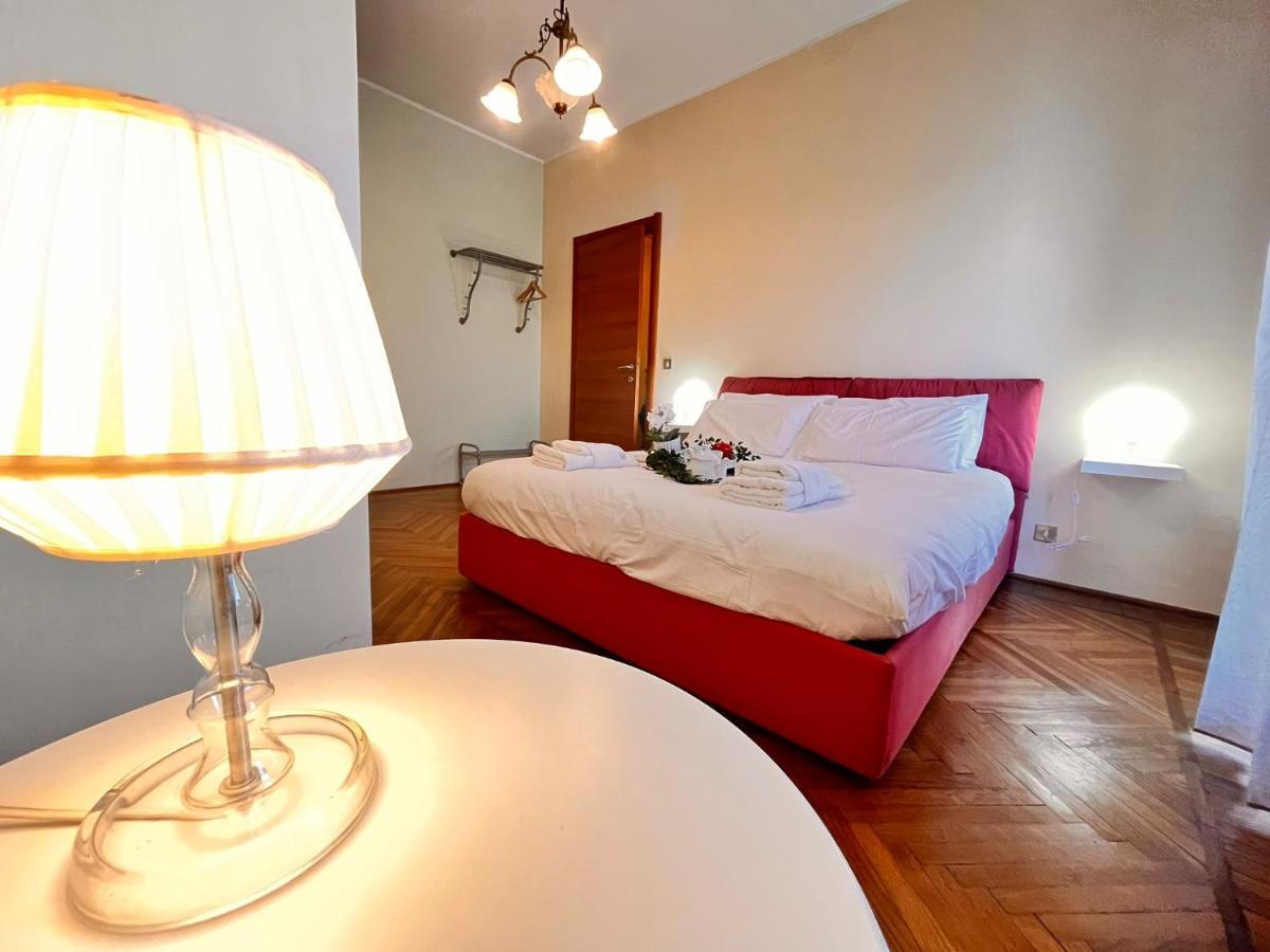 Sky Apartment A Due Passi Dalla Stazione Коленьо Екстериор снимка